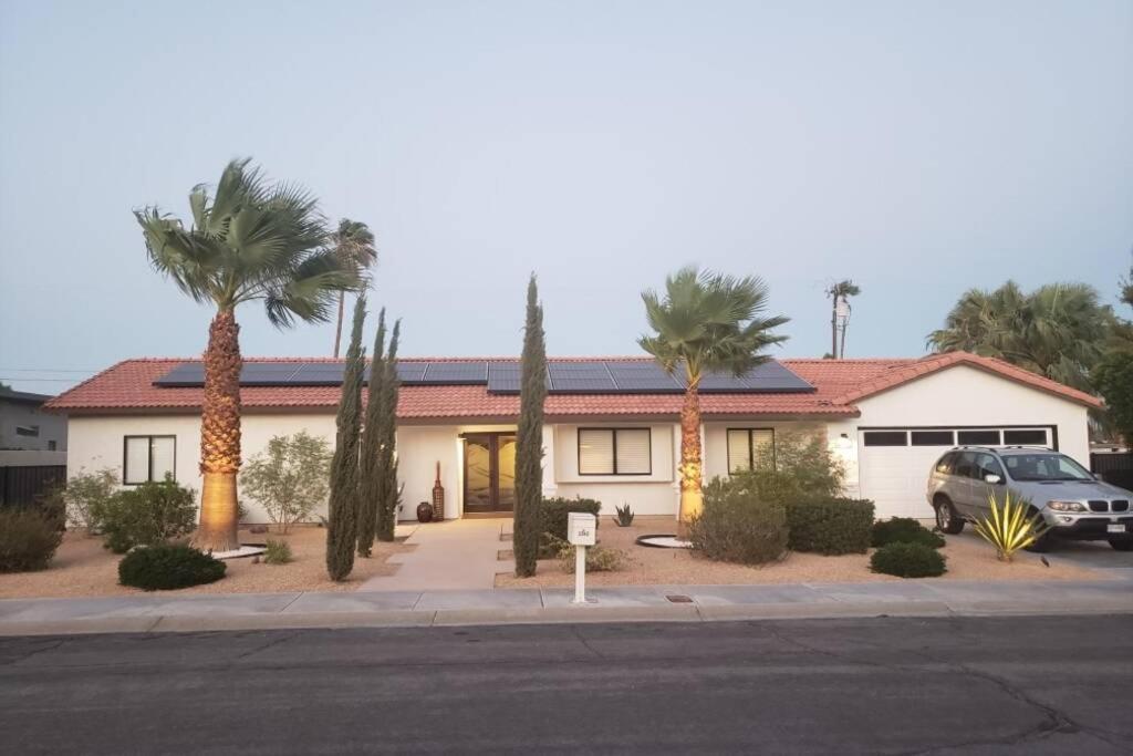 Beautiful Palm Springs Home Large Private Yard 外观 照片