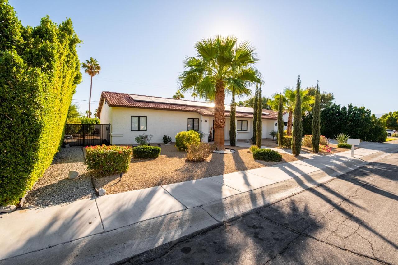 Beautiful Palm Springs Home Large Private Yard 外观 照片